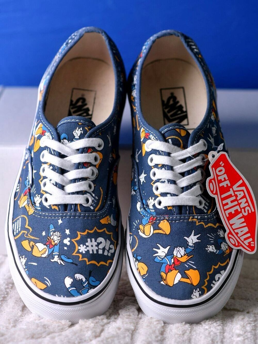 Pre-Owned! Size: 8 Men/9.5 Women | Vans Donald Duck